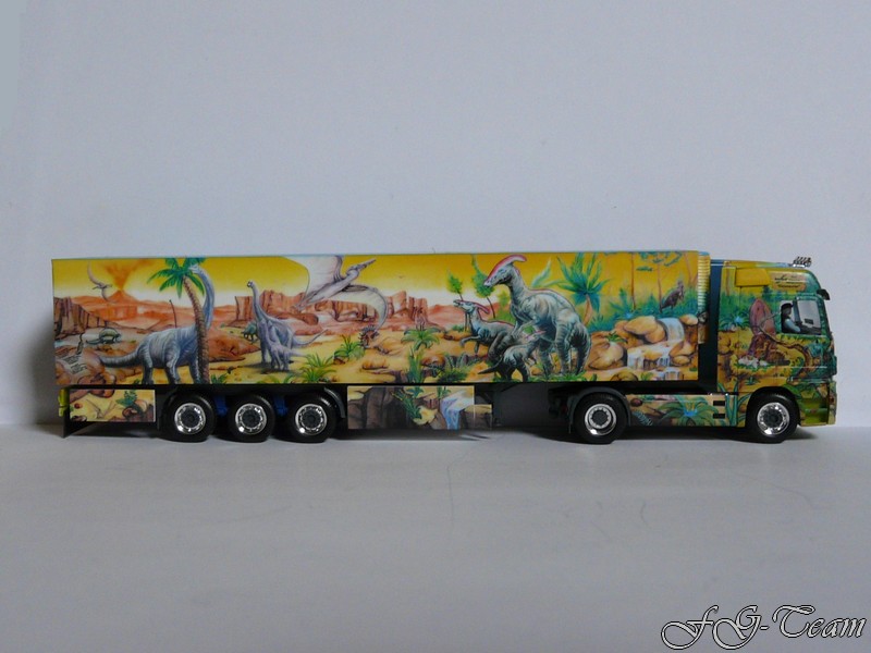Prehistoire 5 Mercedes Actros Die Dinosaurier Schumacher (7).JPG